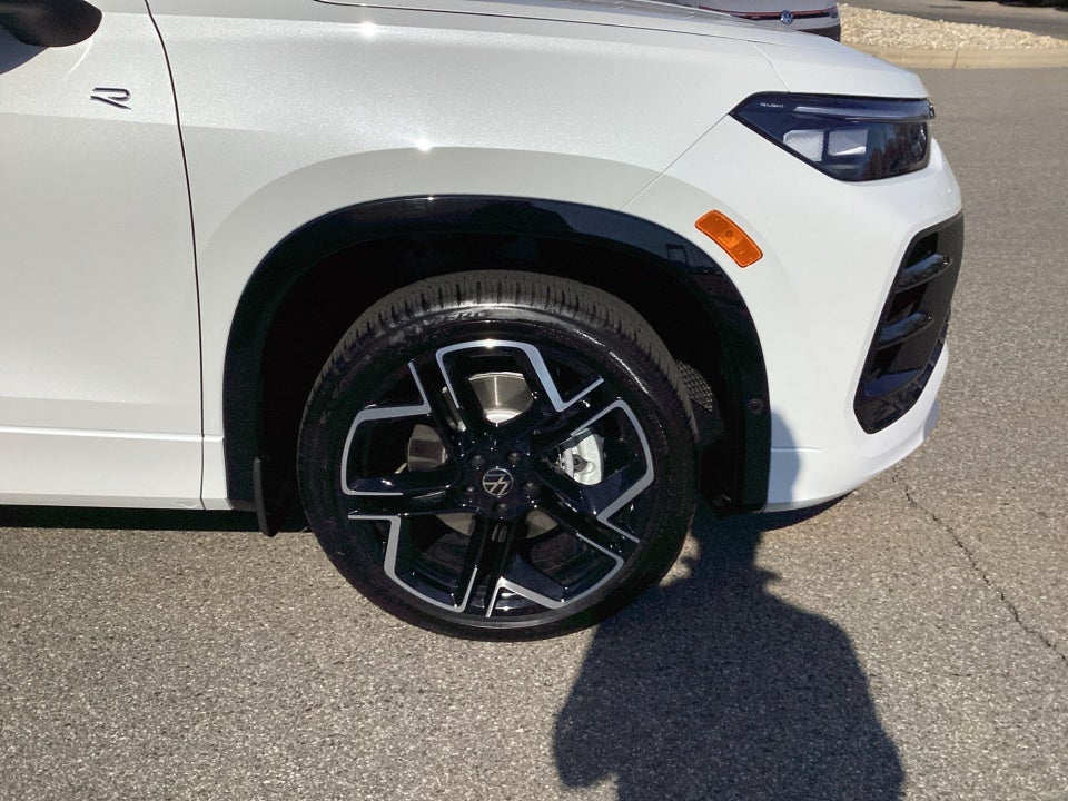 2026 Volkswagen Tiguan SEL R-Line Turbo