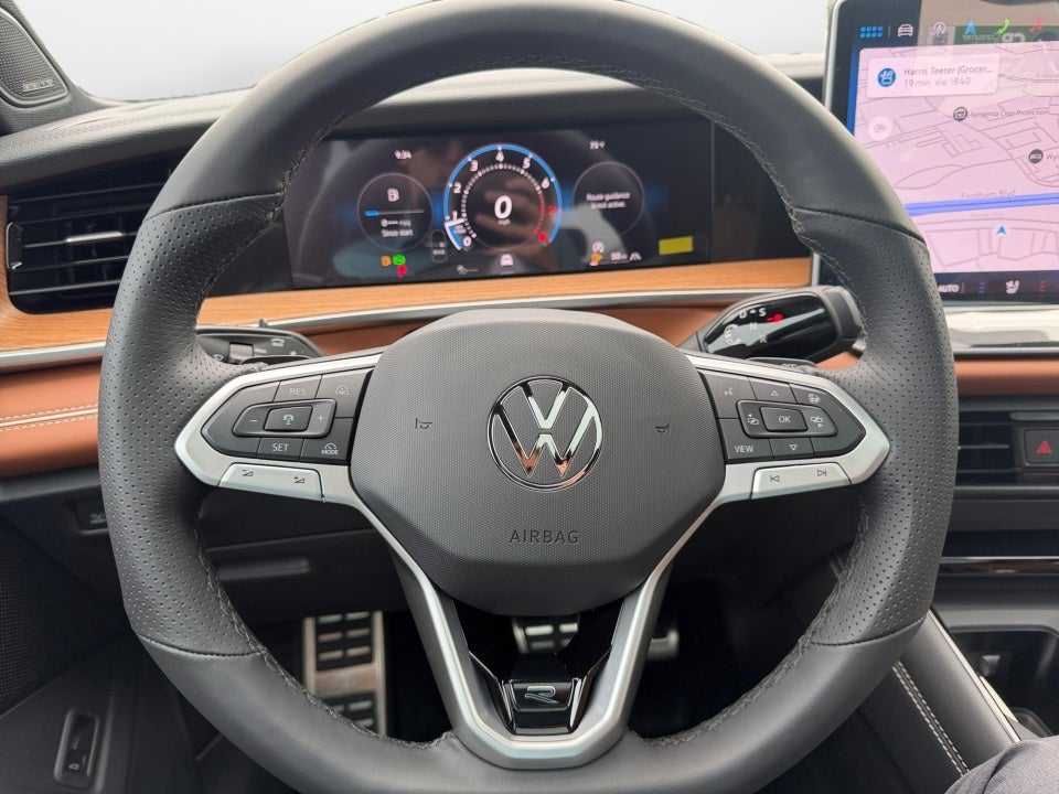 2026 Volkswagen Tiguan SEL R-Line Turbo