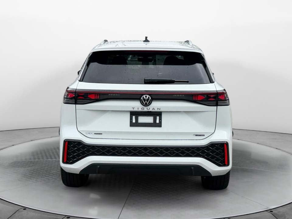2026 Volkswagen Tiguan SEL R-Line Turbo