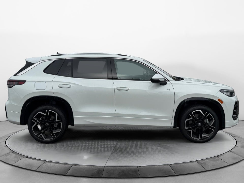 2026 Volkswagen Tiguan SEL R-Line Turbo