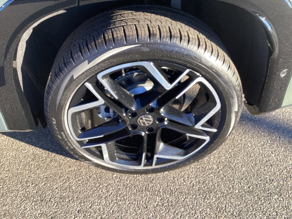 2026 Volkswagen Tiguan SEL R-Line Turbo