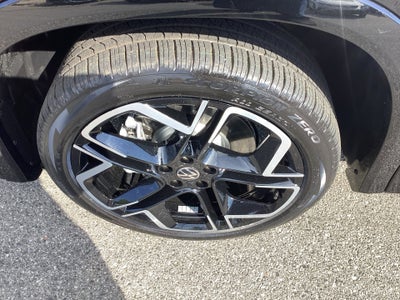 2026 Volkswagen Tiguan SEL R-Line Turbo