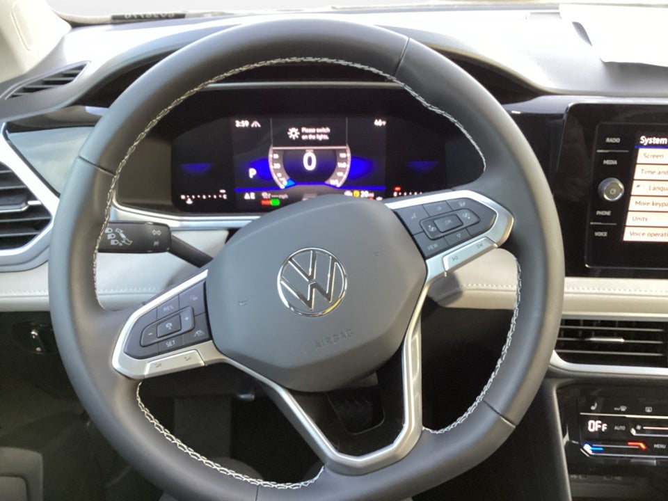 2026 Volkswagen Taos SE