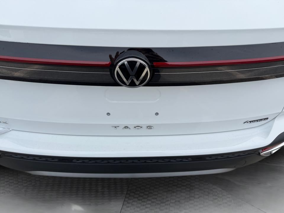 2026 Volkswagen Taos SE