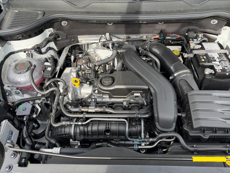 2026 Volkswagen Taos SE