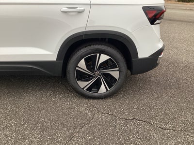 2026 Volkswagen Taos SE