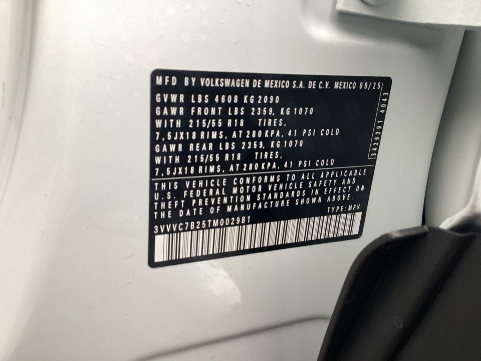 2026 Volkswagen Taos SE