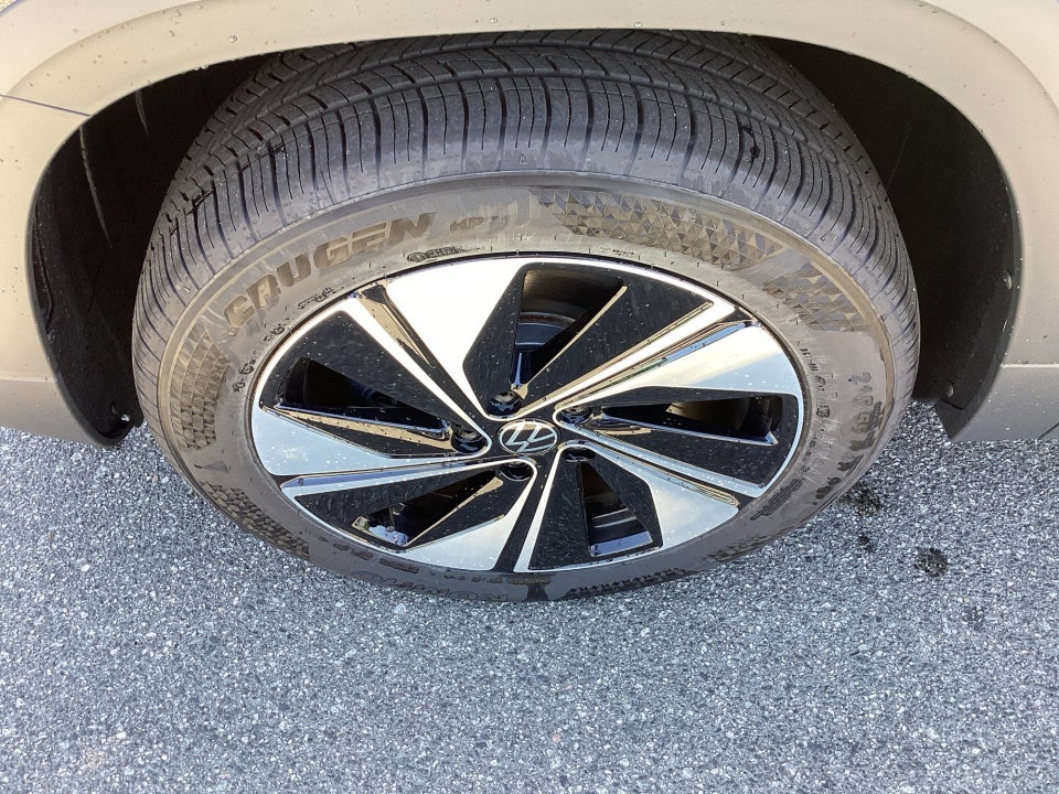 2026 Volkswagen Taos SE