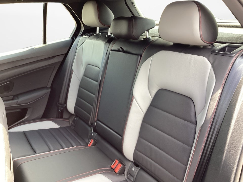 2025 Volkswagen Golf GTI 2.0T SE