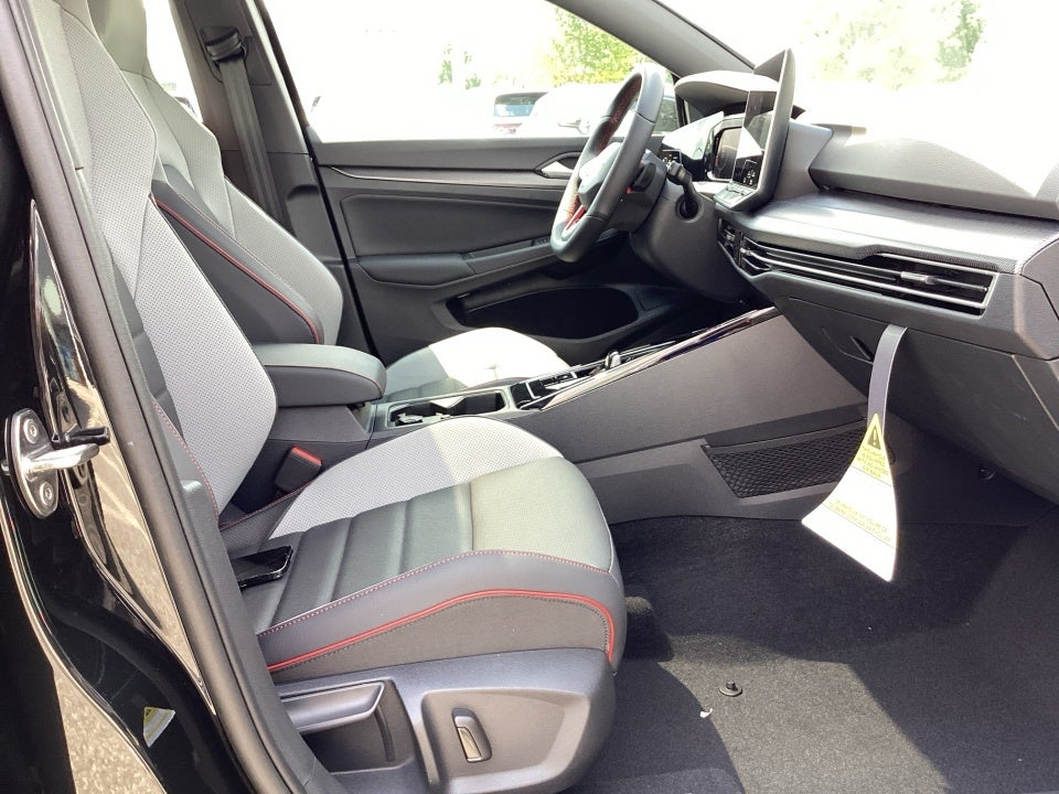 2025 Volkswagen Golf GTI 2.0T SE