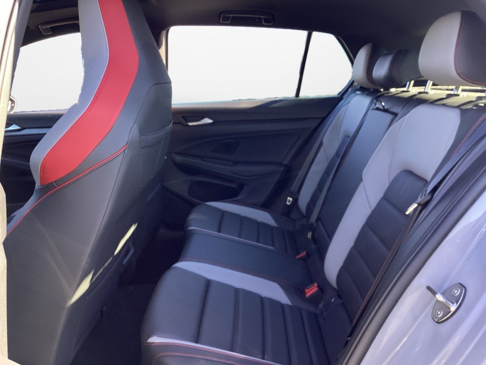 2026 Volkswagen Golf GTI SE