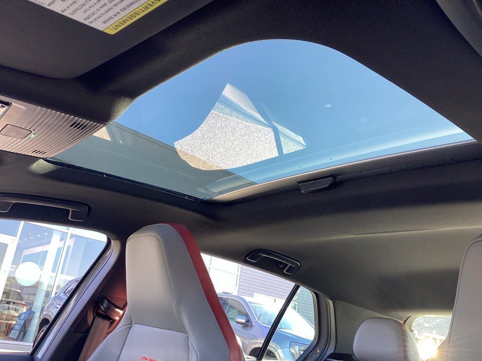 2026 Volkswagen Golf GTI SE