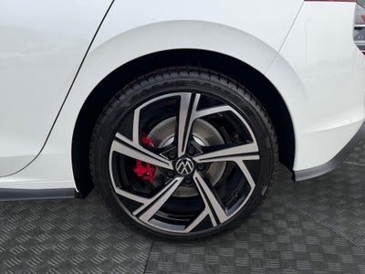 2026 Volkswagen Golf GTI SE
