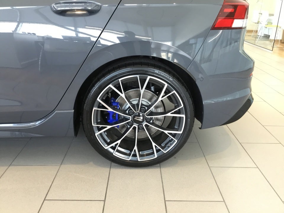 2026 Volkswagen Golf R 2.0T DSG