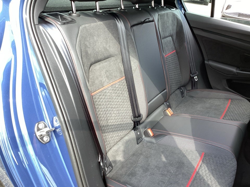 2025 Volkswagen Golf GTI 2.0T SE