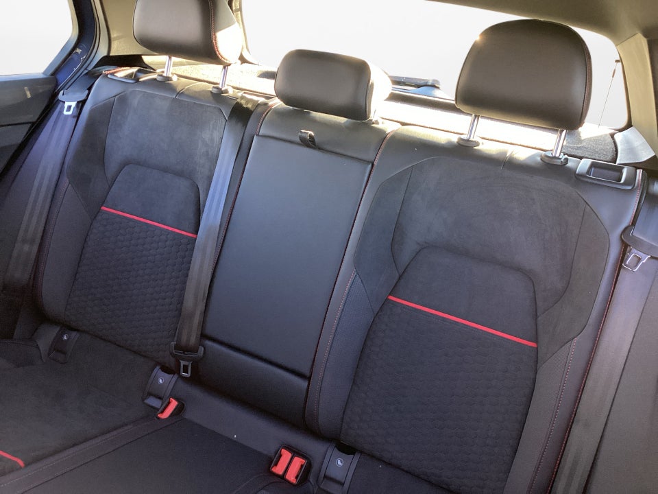 2026 Volkswagen Golf GTI SE