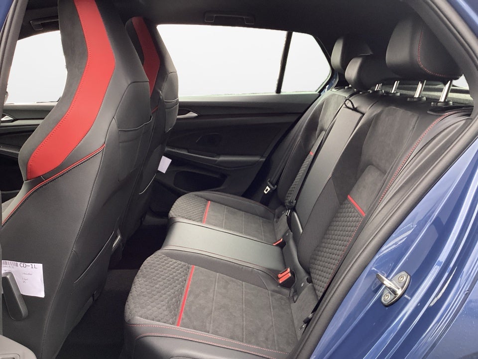 2026 Volkswagen Golf GTI SE