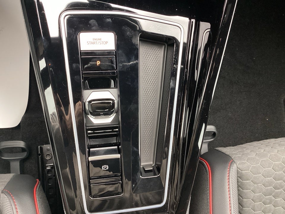 2026 Volkswagen Golf GTI SE