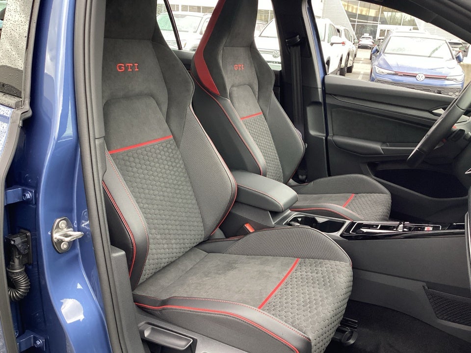 2026 Volkswagen Golf GTI SE