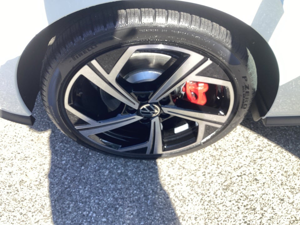 2026 Volkswagen Golf GTI SE