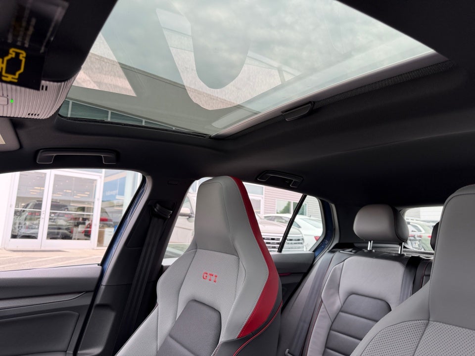 2026 Volkswagen Golf GTI Autobahn
