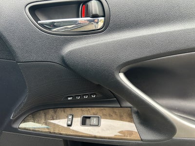 2011 Lexus IS 250C 2dr Conv Man