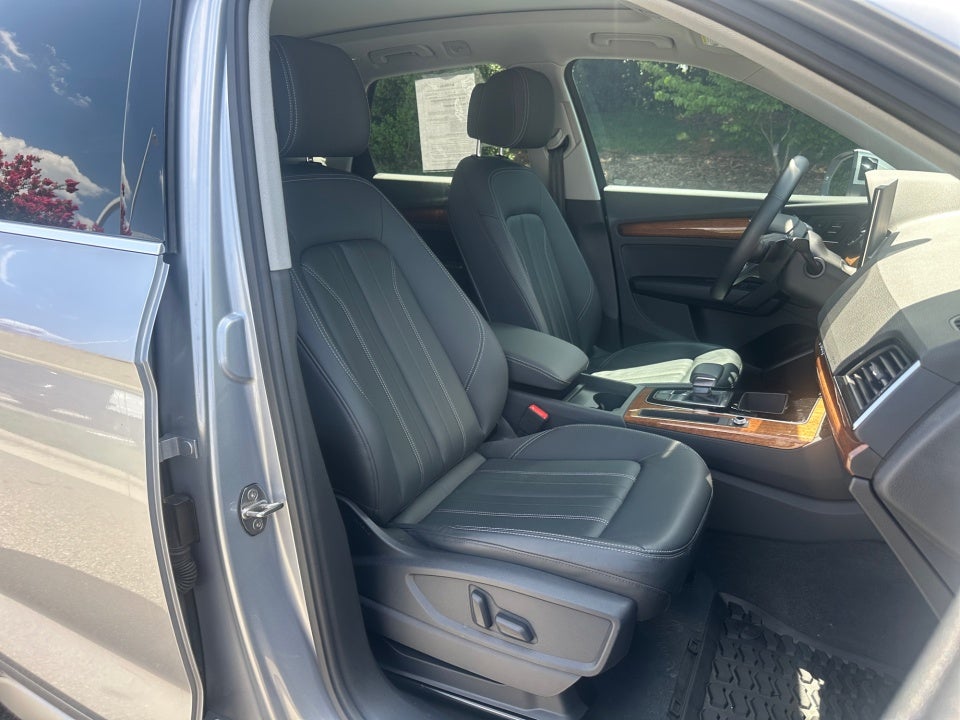 2023 Audi Q5 S line Premium