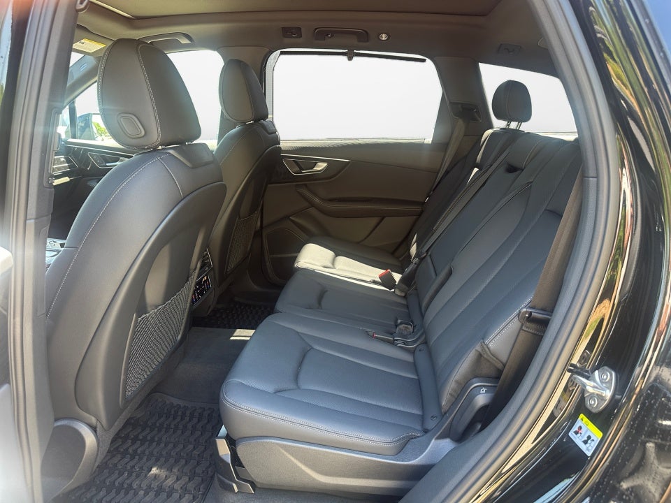 2026 Audi Q7 Premium Plus TFSI quattro tiptronic