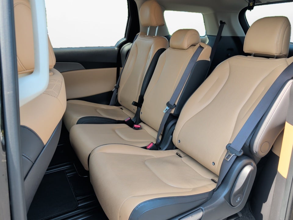 2024 Kia Carnival MPV LX Seat Package