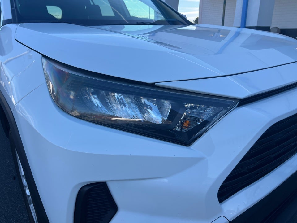 2019 Toyota RAV4 Hybrid LE