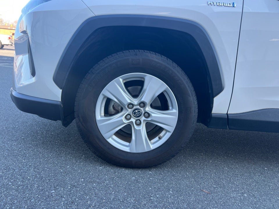 2019 Toyota RAV4 Hybrid LE