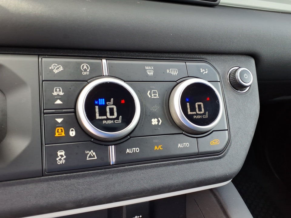 2024 Land Rover Defender 110 P400 S