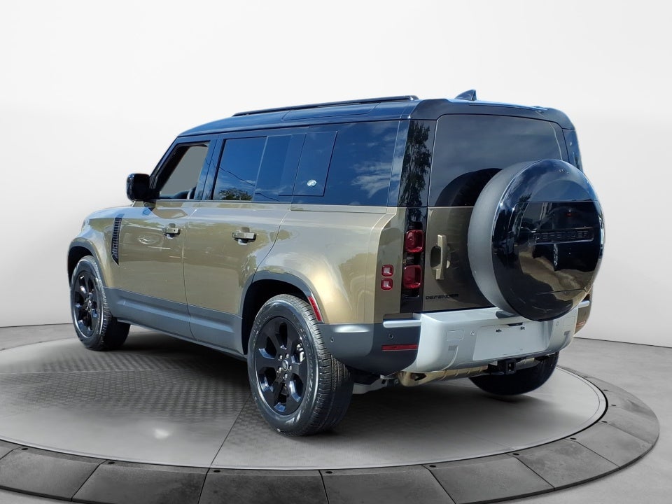 2024 Land Rover Defender 110 P400 S