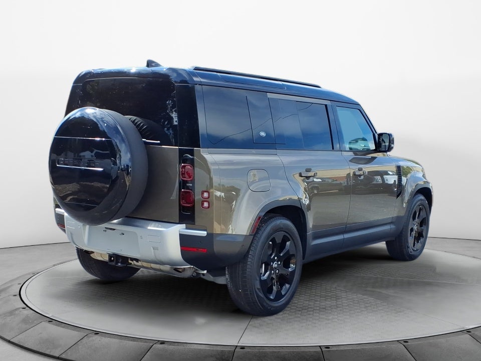 2024 Land Rover Defender 110 P400 S