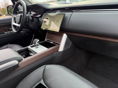 2024 Land Rover Range Rover P400 SE