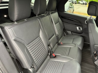 2025 Land Rover Discovery P300 S
