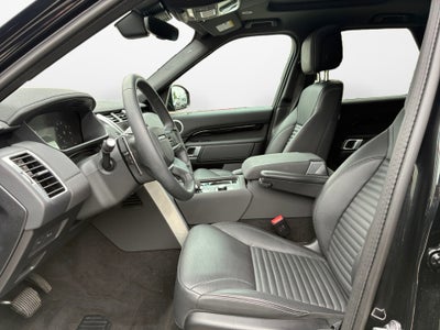 2025 Land Rover Discovery P300 S