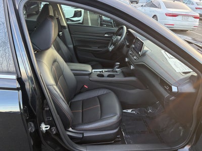 2022 Nissan Altima SR Intelligent AWD