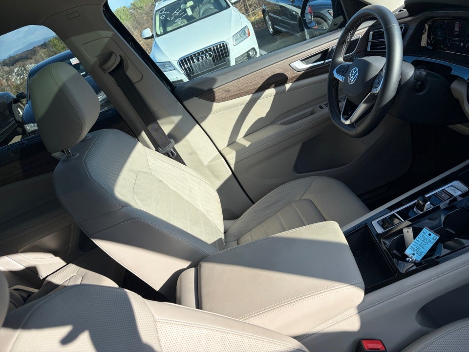 2025 Volkswagen Atlas 2.0T SEL