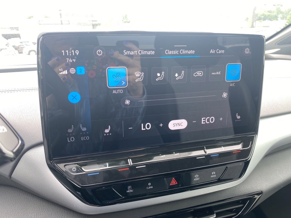 2023 Volkswagen ID.4 Pro
