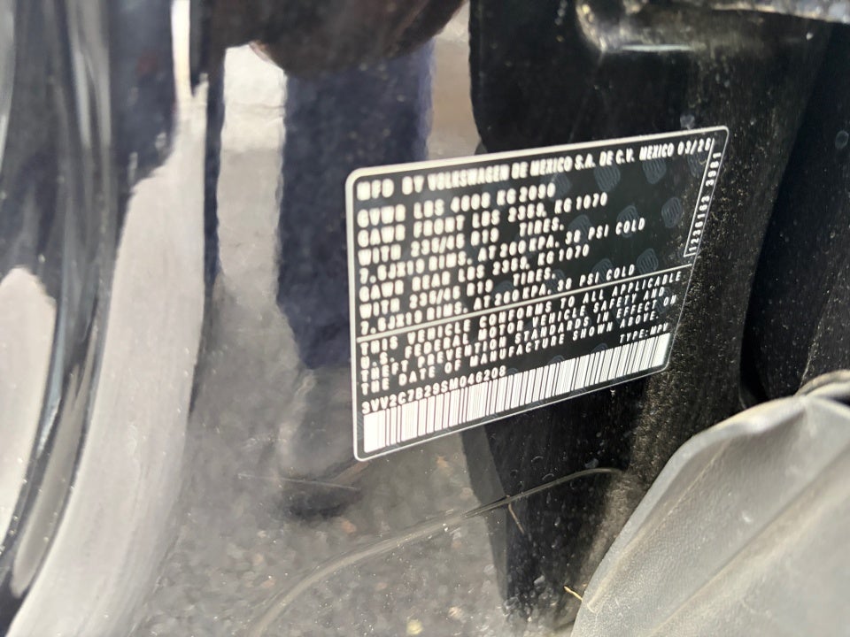 2025 Volkswagen Taos 1.5T SE Black