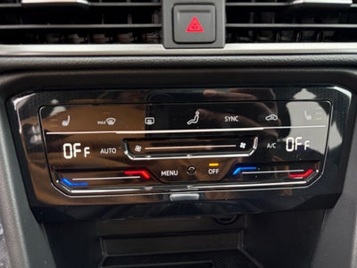 2026 Volkswagen Taos SE Black