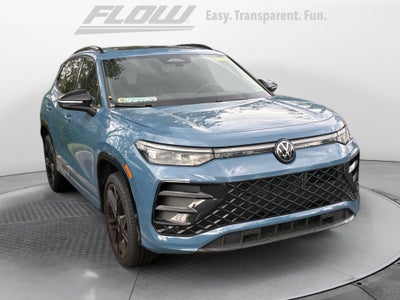 2025 Volkswagen Tiguan SE R-Line Black