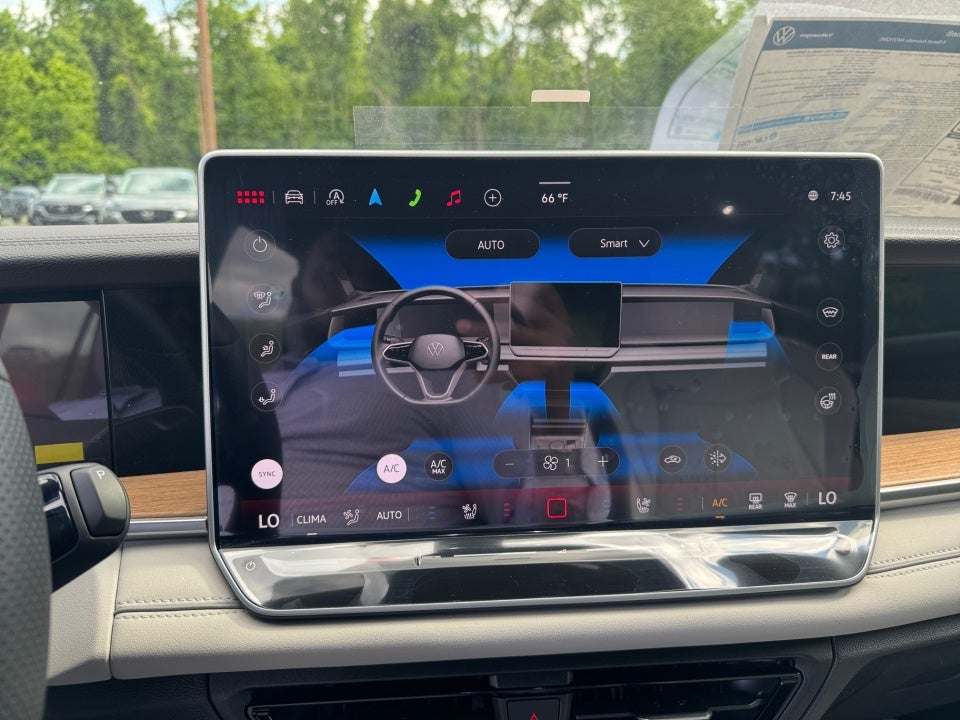2025 Volkswagen Tiguan SEL R-Line