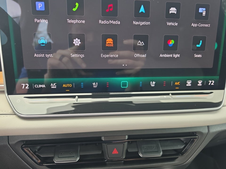 2025 Volkswagen Tiguan SEL R-Line