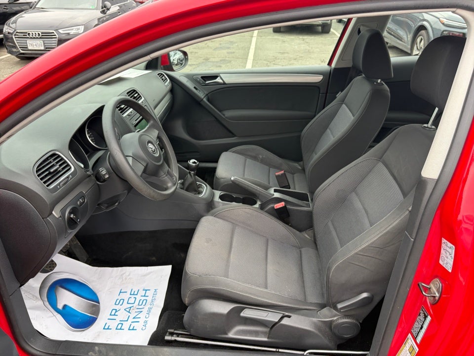 2012 Volkswagen Golf 2.5L 2-Door