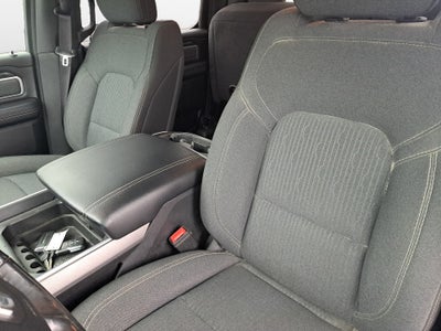 2020 RAM 1500 Big Horn Crew Cab 4x4 5'7" Box