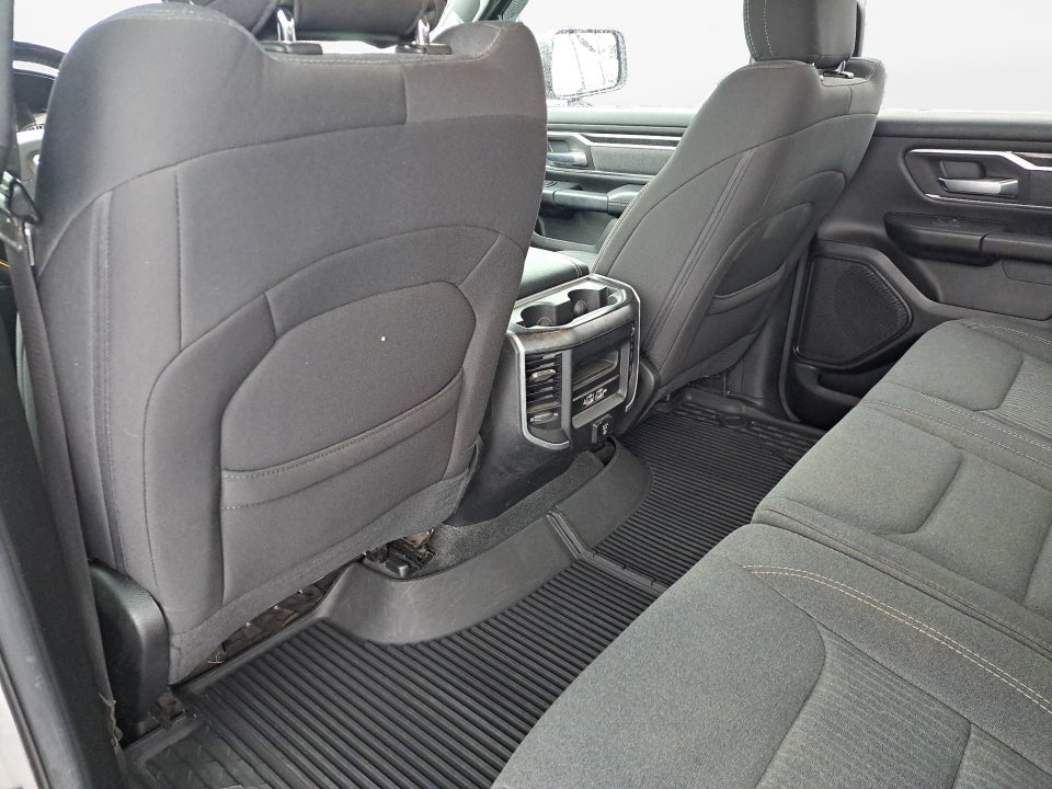 2020 RAM 1500 Big Horn Crew Cab 4x4 5'7" Box