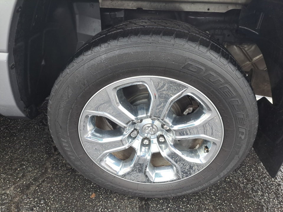 2020 RAM 1500 Big Horn Crew Cab 4x4 5'7" Box