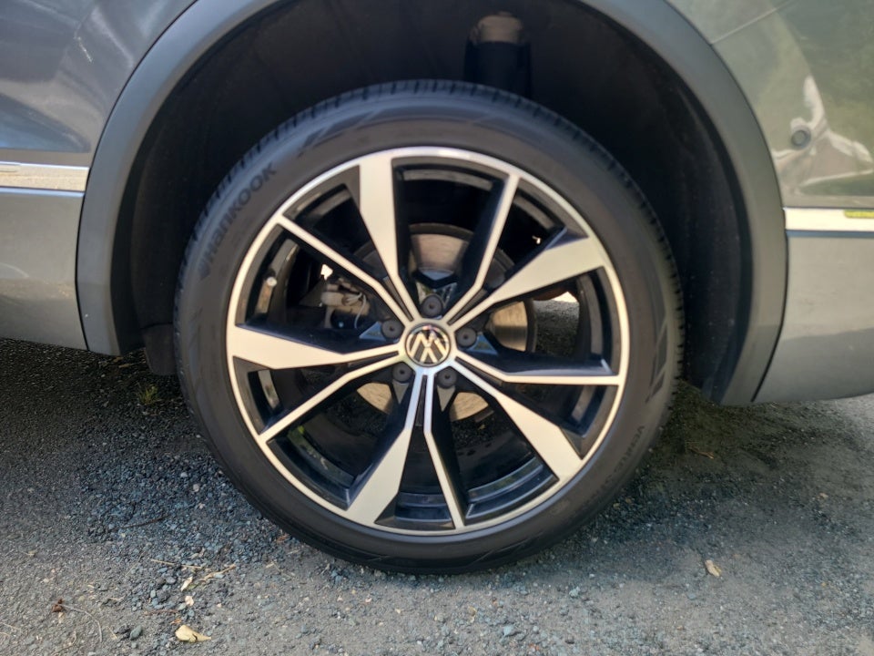 2022 Volkswagen Tiguan SEL R-Line
